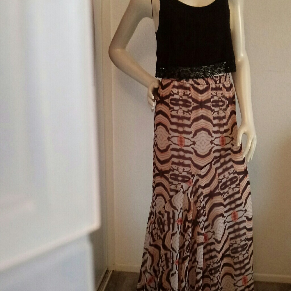 Moda international jungle print maxi skirt